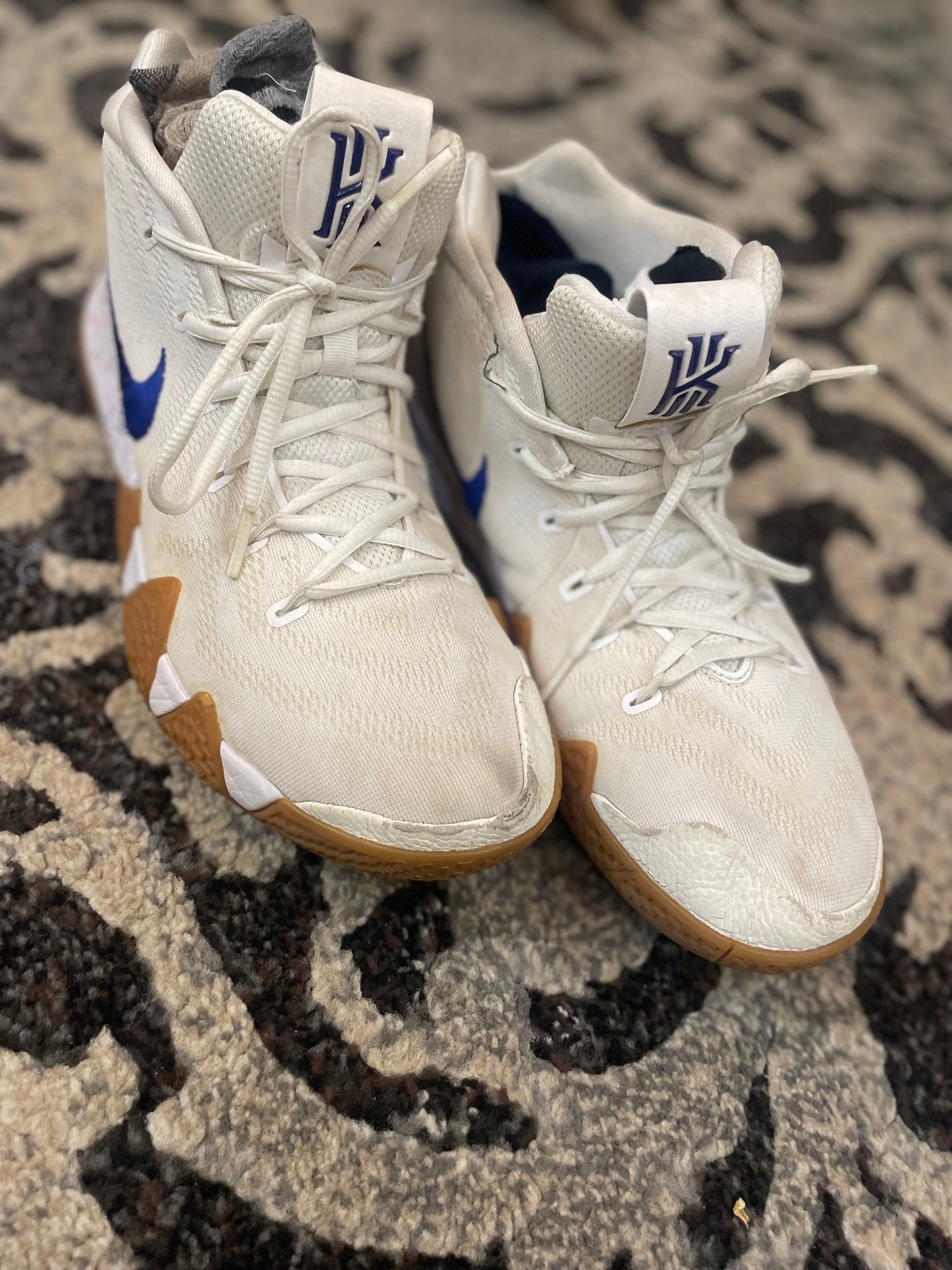 Nike Kyrie Irving White Blue | Preloved Basketball Shoes