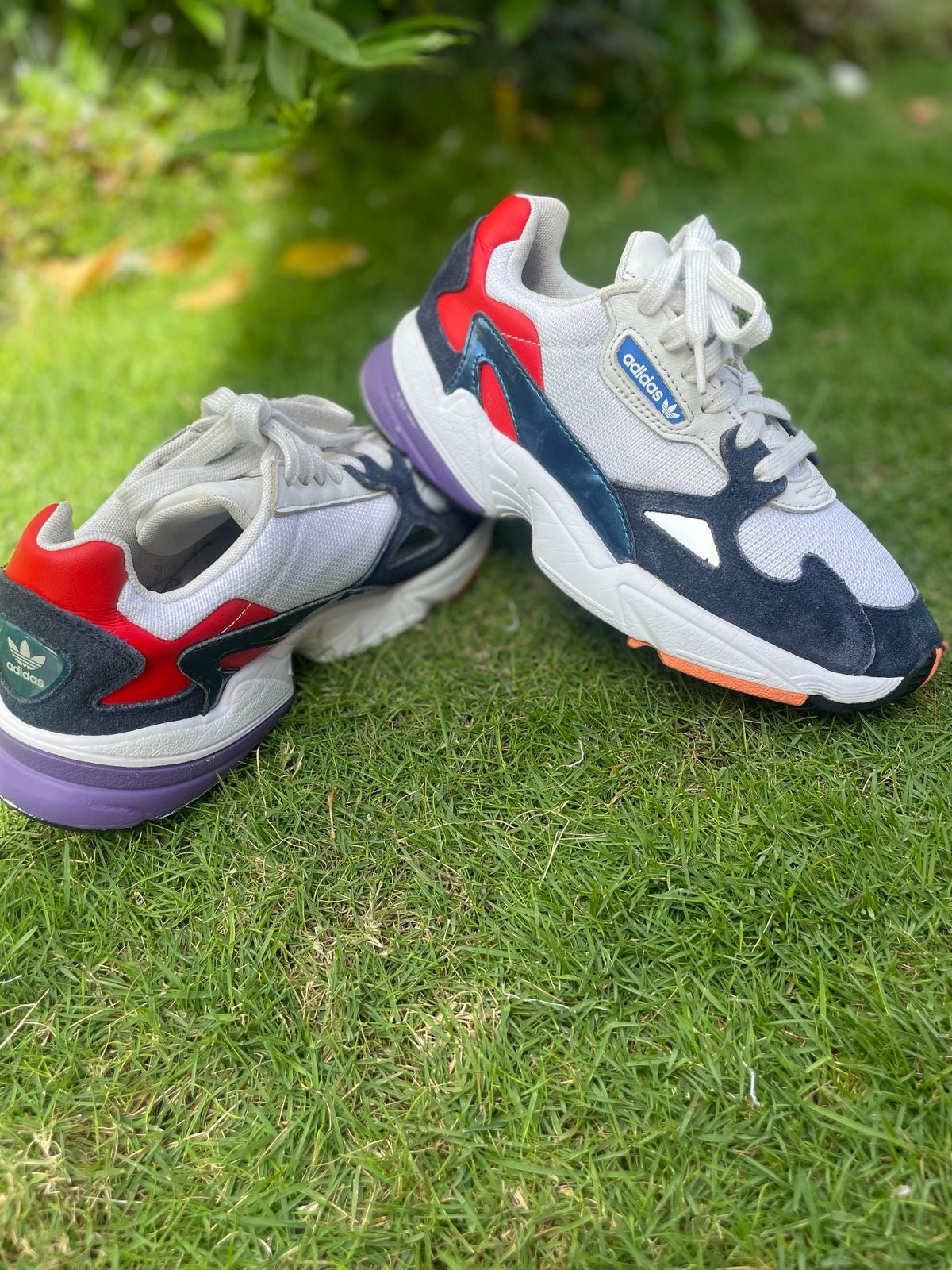Adidas Originals Response CL – White Navy Red Orange – Preloved