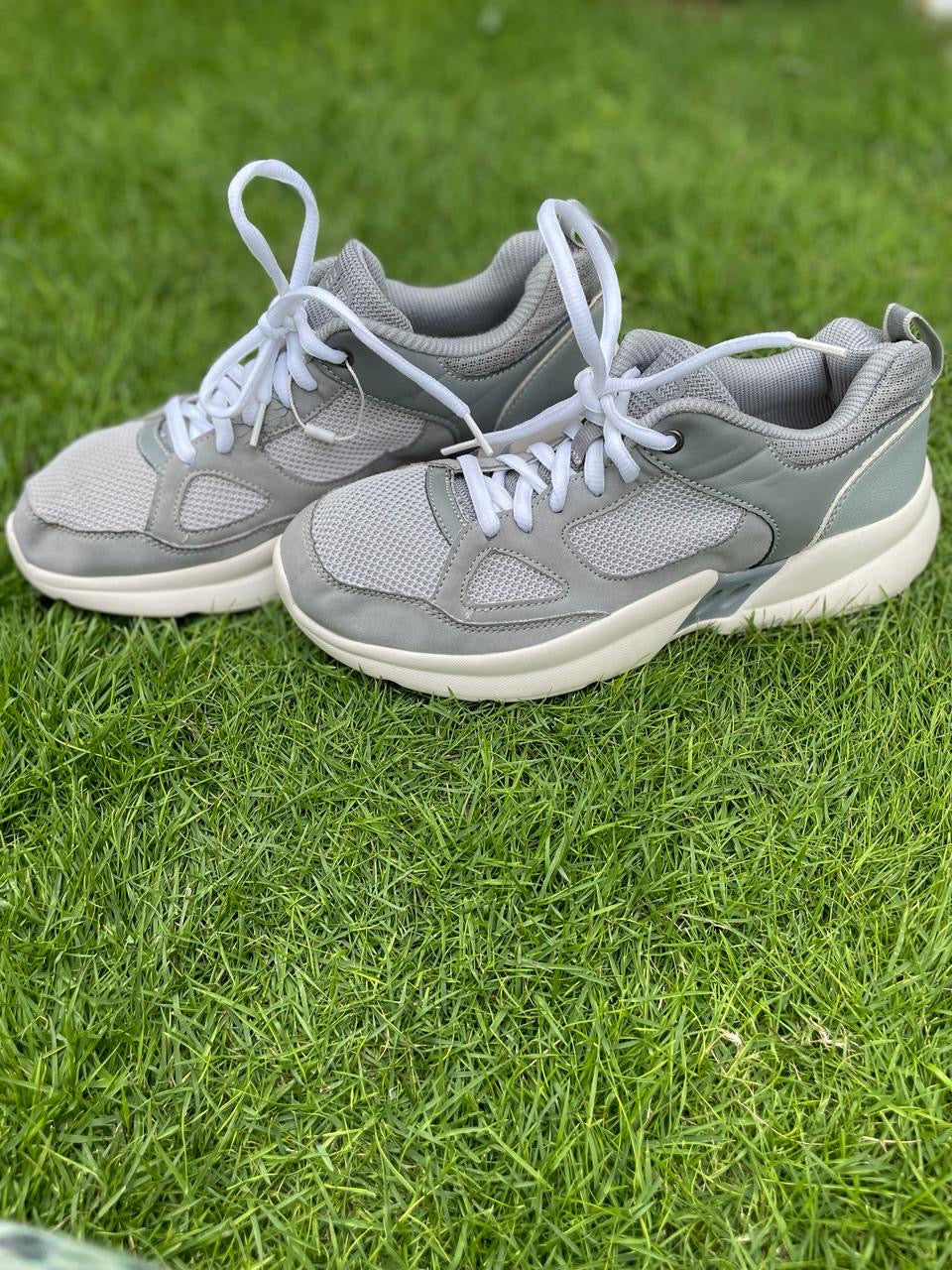 Grey White Chunky Style | Preloved Casual Sneakers