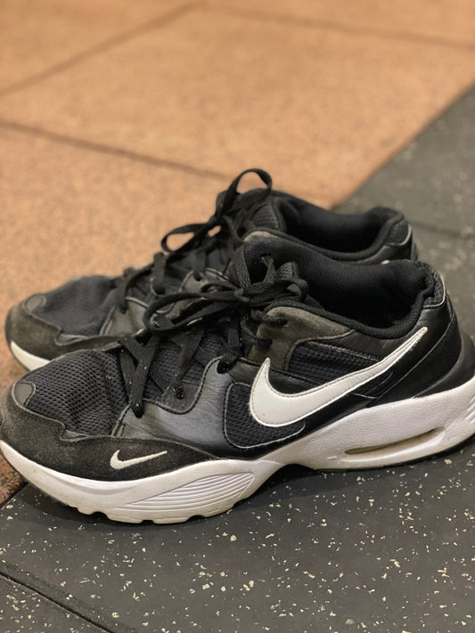 Nike Air Max Black White | Preloved Casual Shoes