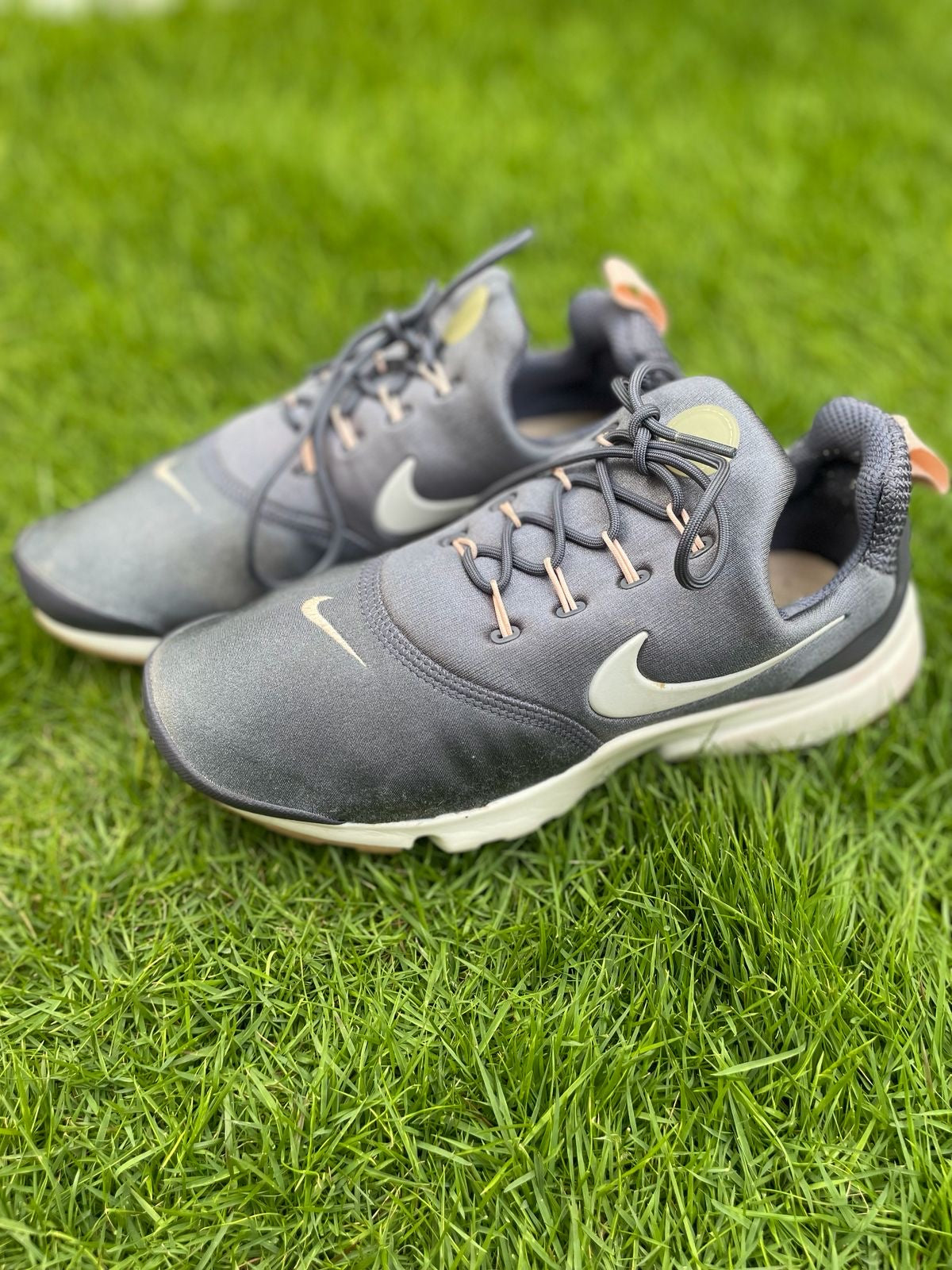 Nike Presto Fly Grey Peach | Preloved Running Shoes