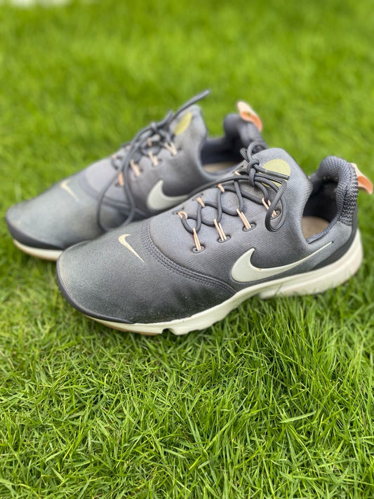 Nike Presto Fly Grey Peach | Preloved Running Shoes
