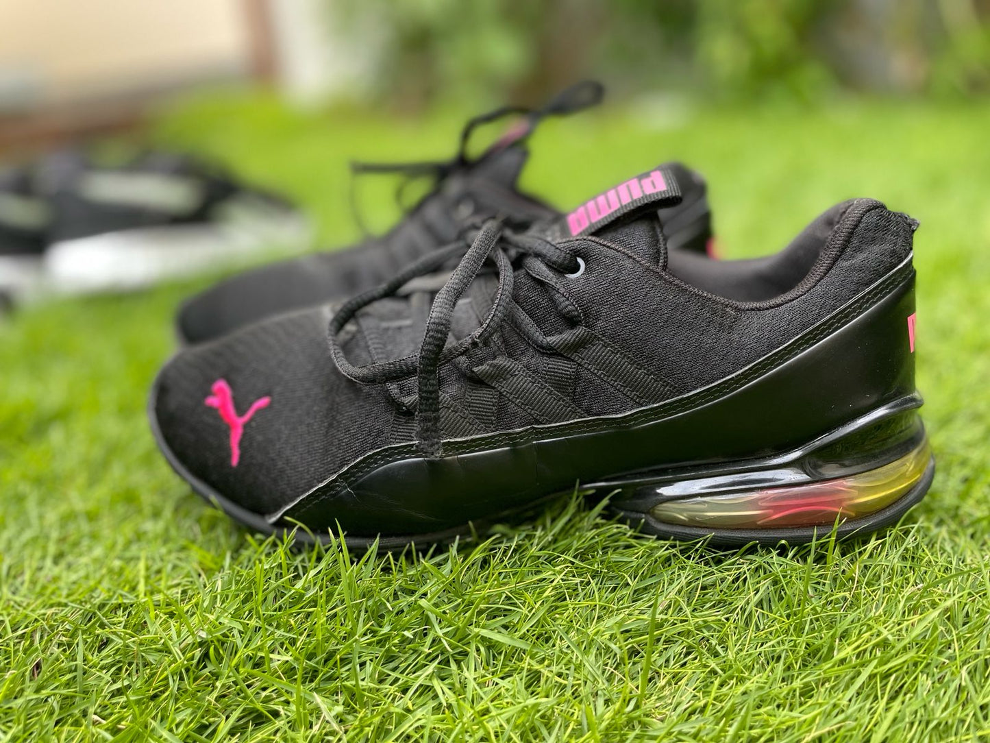 Puma Riaze Prowl Black Pink | Preloved Running Shoes