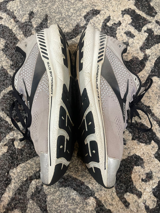 Brooks Adrenaline GTS 22 Grey Black | Preloved Running Shoes