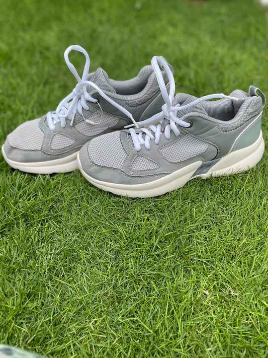 Grey White Chunky Style | Preloved Casual Sneakers