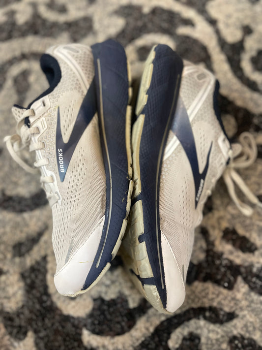 Brooks Ghost 14 White Navy Blue | Preloved Running Shoes